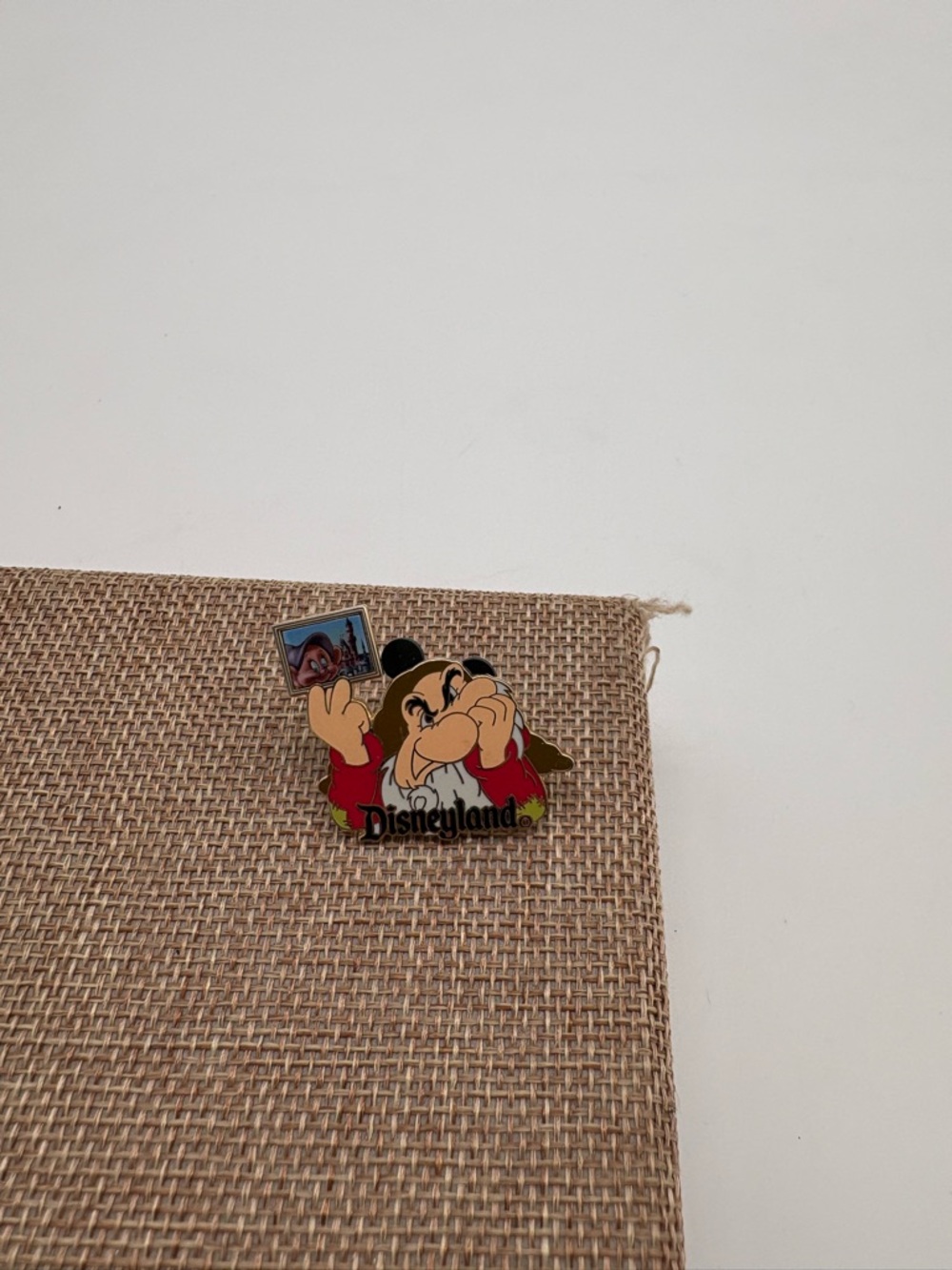 Disneyland Official Grumpy Pin - Picture 3 of 4
